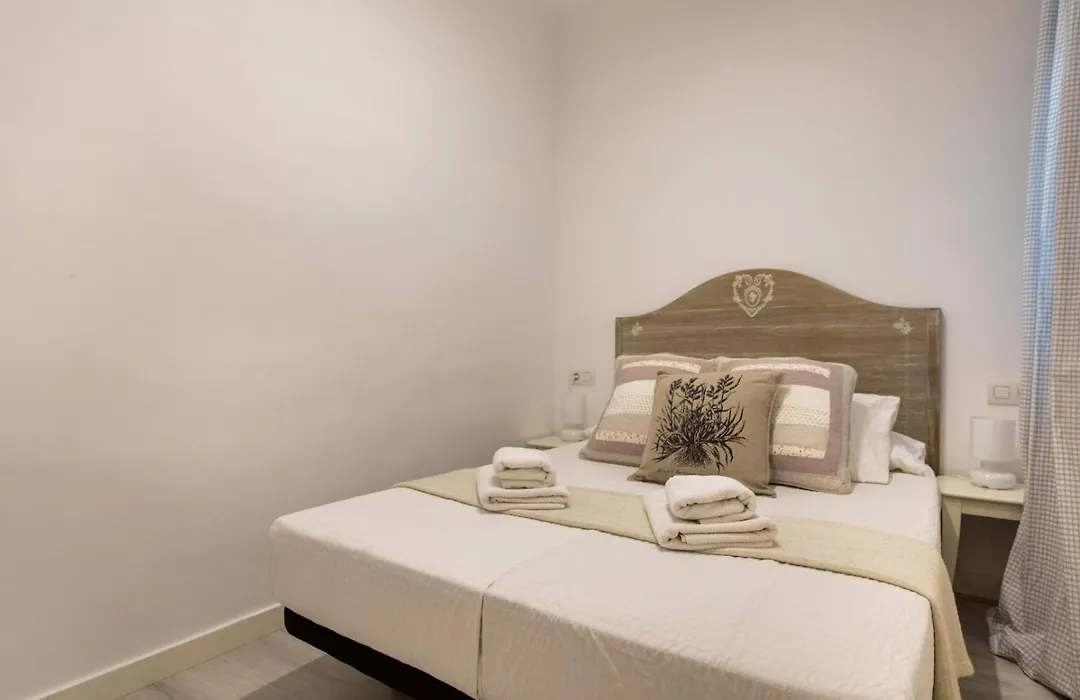 Pere Serafi 2 Bedroom Apartment-1